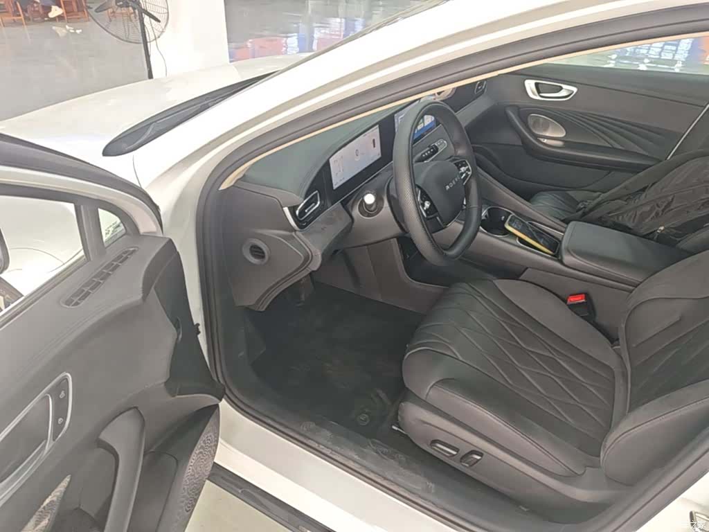 Roewe D7, 2025 16