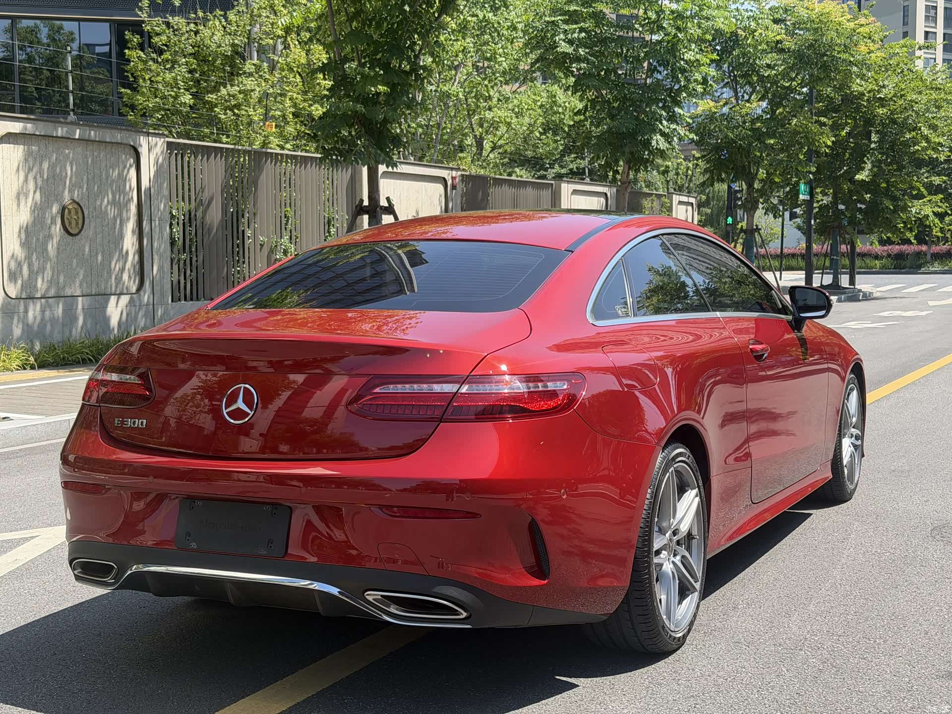 Mercedes-Benz E-Class, 2018 12