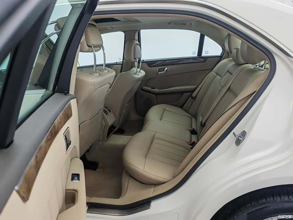 Mercedes-Benz E-Class, 2010 15