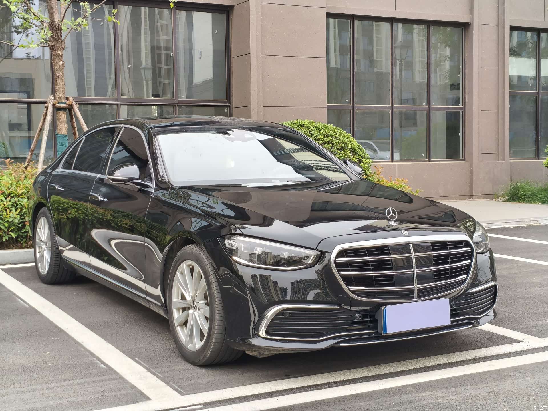 Mercedes-Benz S-Class, 2021 3