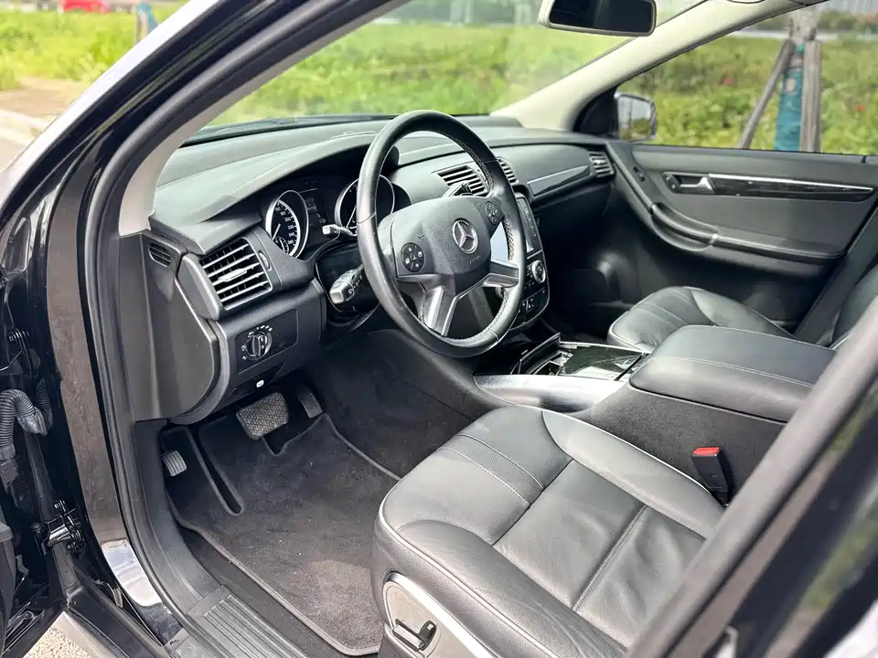 Mercedes-Benz R-class