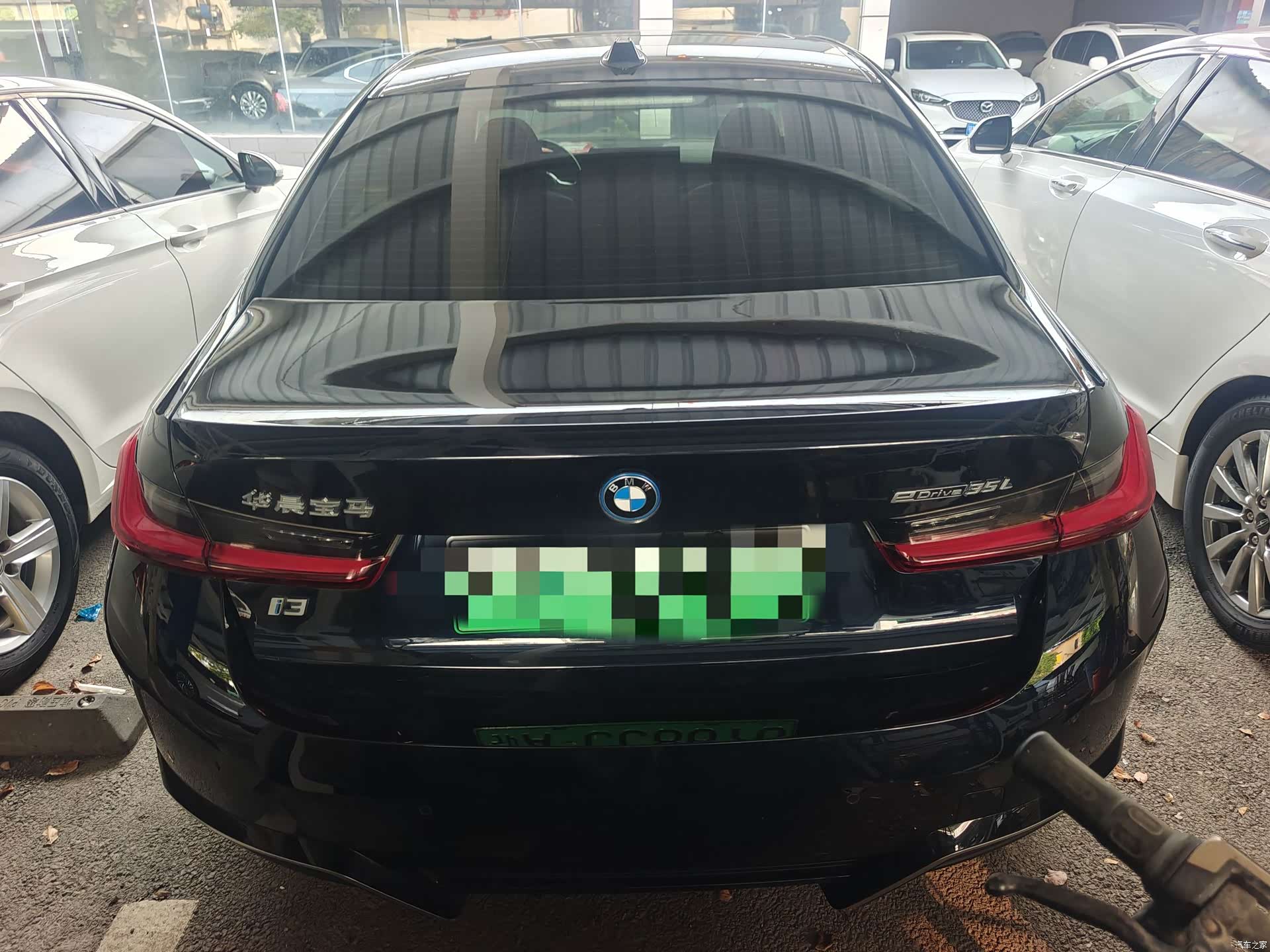 BMW i3, 2023 все фото