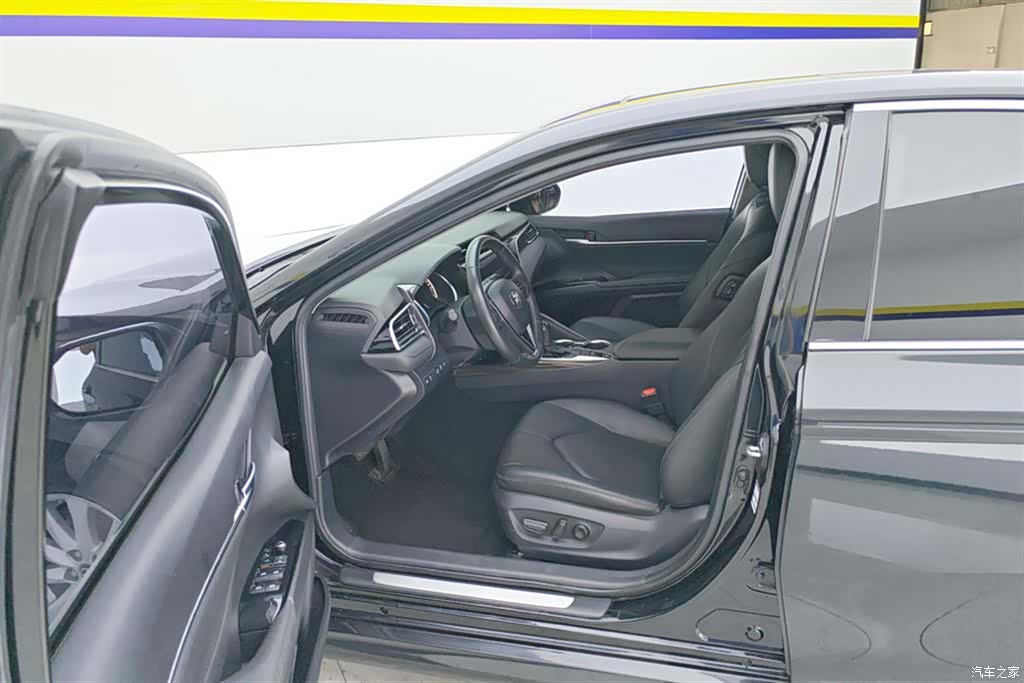 Toyota Camry, 2021 9