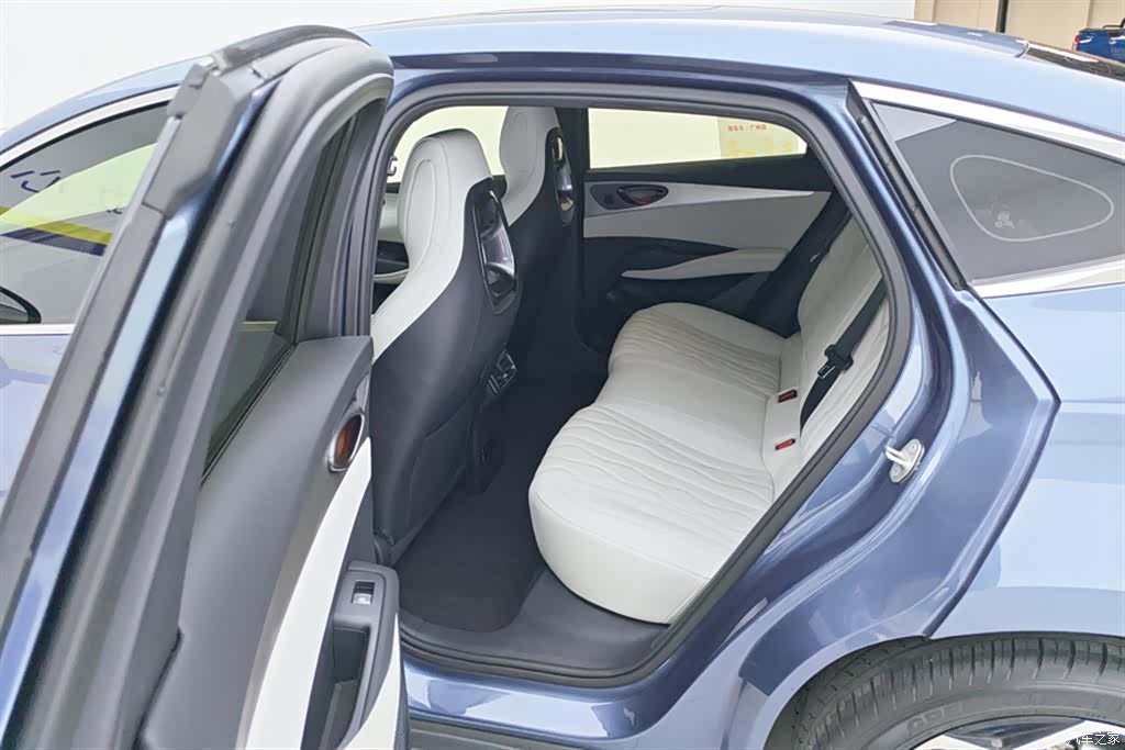 BYD Seal, 2024 11