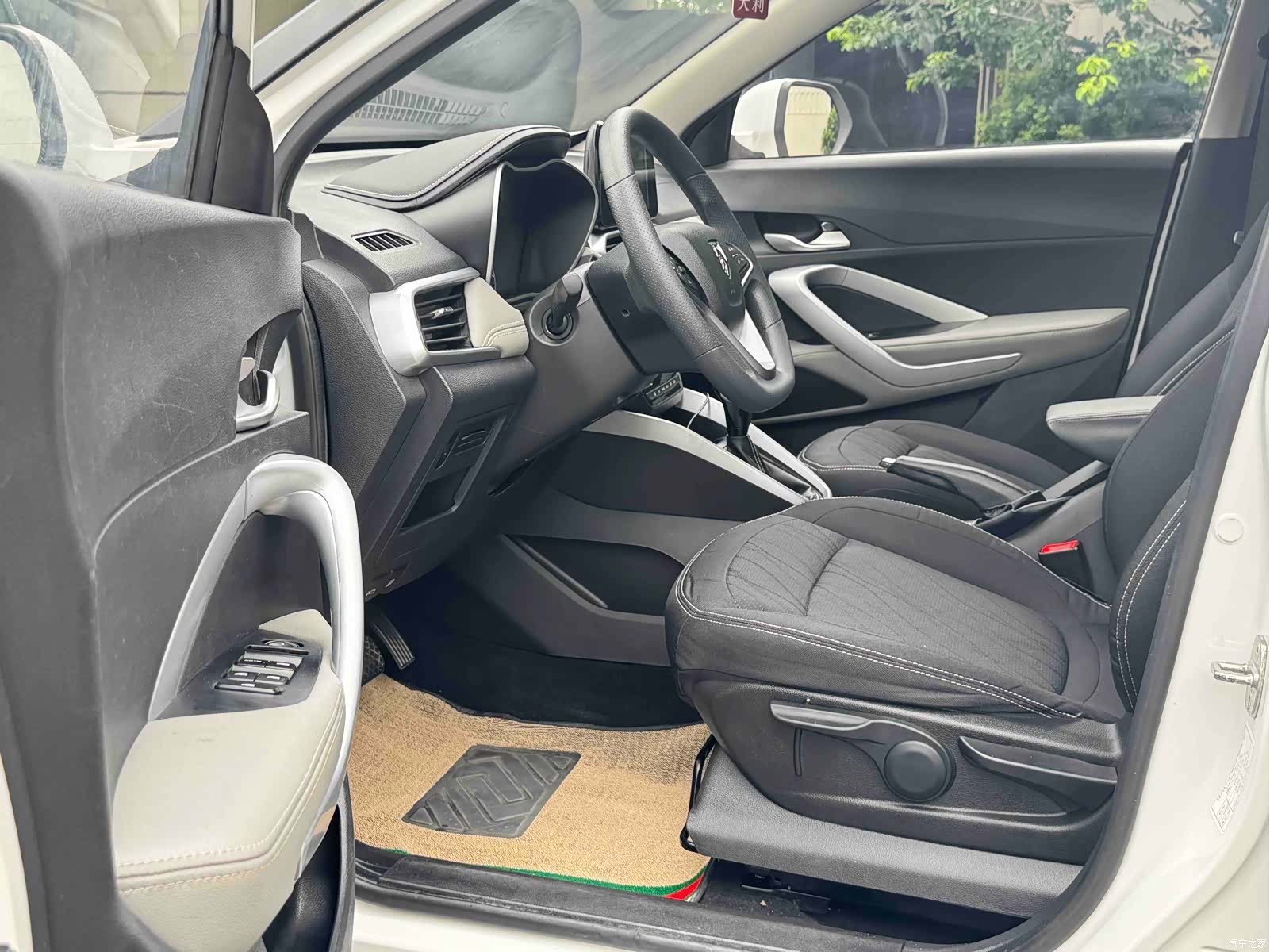 Wuling 510, 2020 13