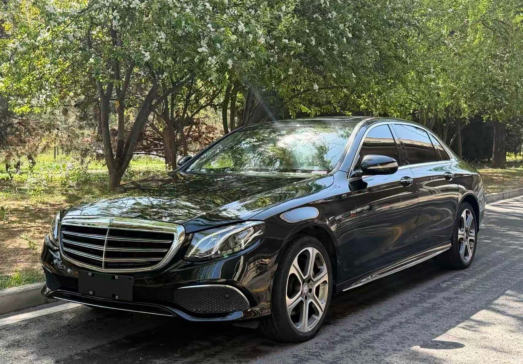 Mercedes-Benz E-Class, 2017 1