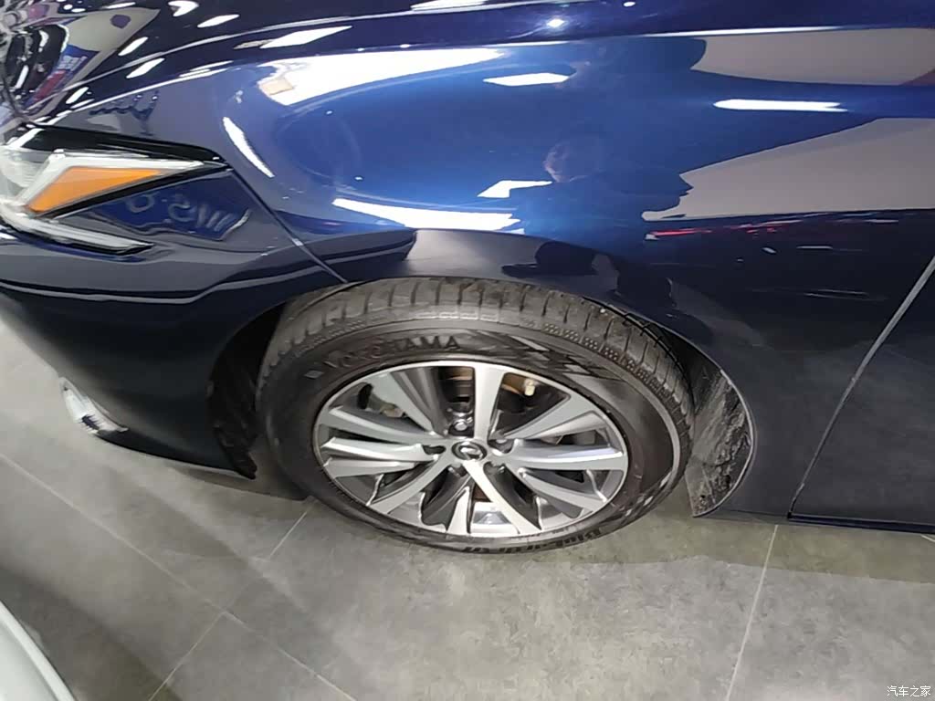 Lexus ES, 2021 23