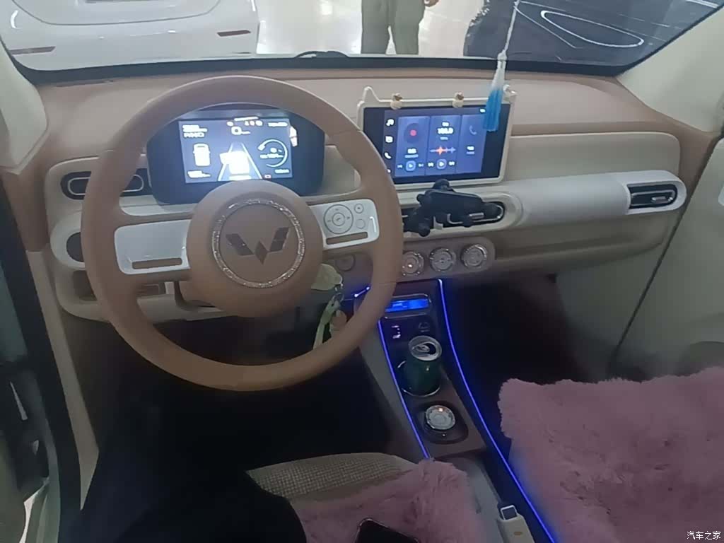 Wuling MINIEV, 2024 10