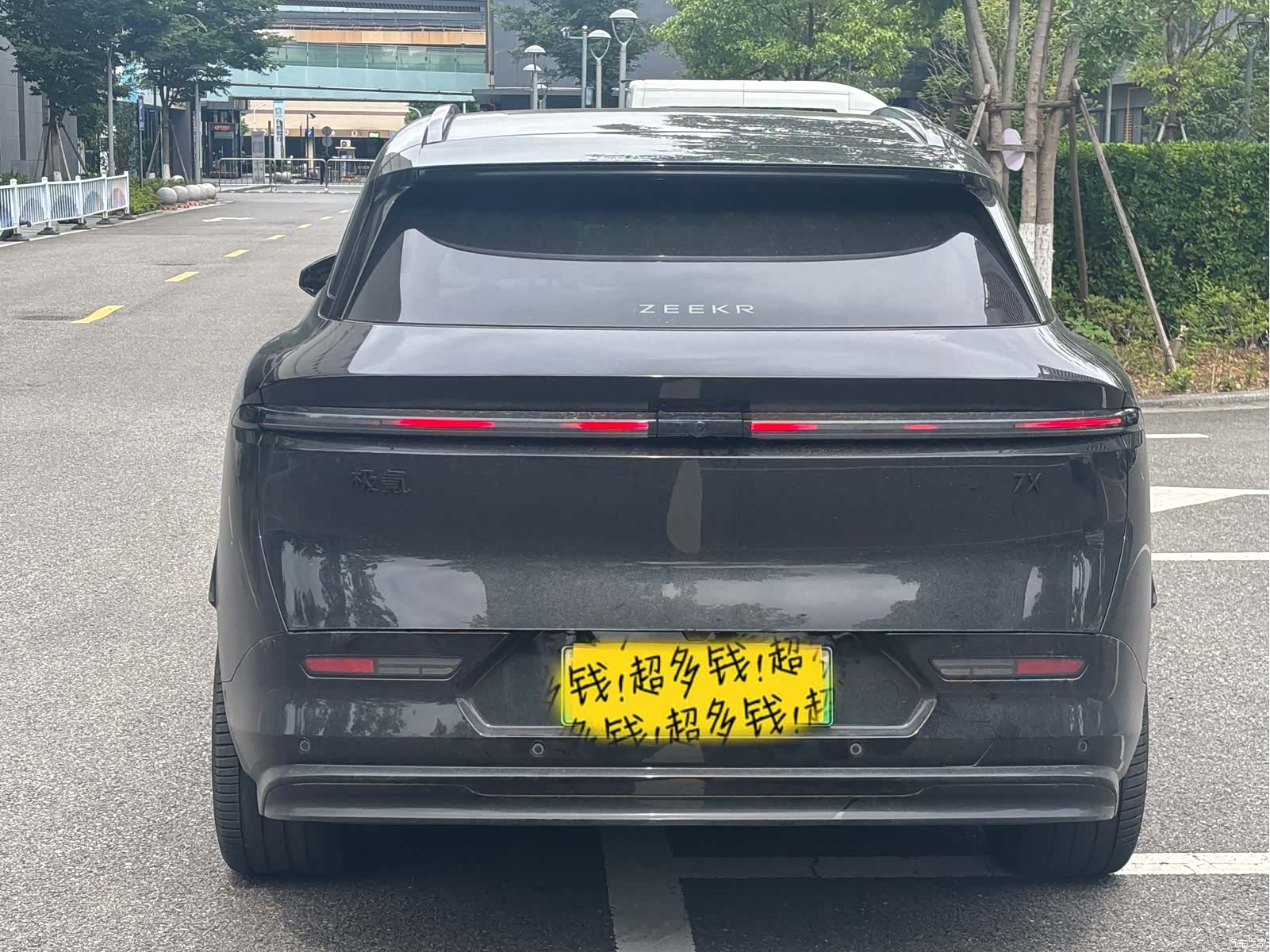 Zeekr 7X, 2024 17