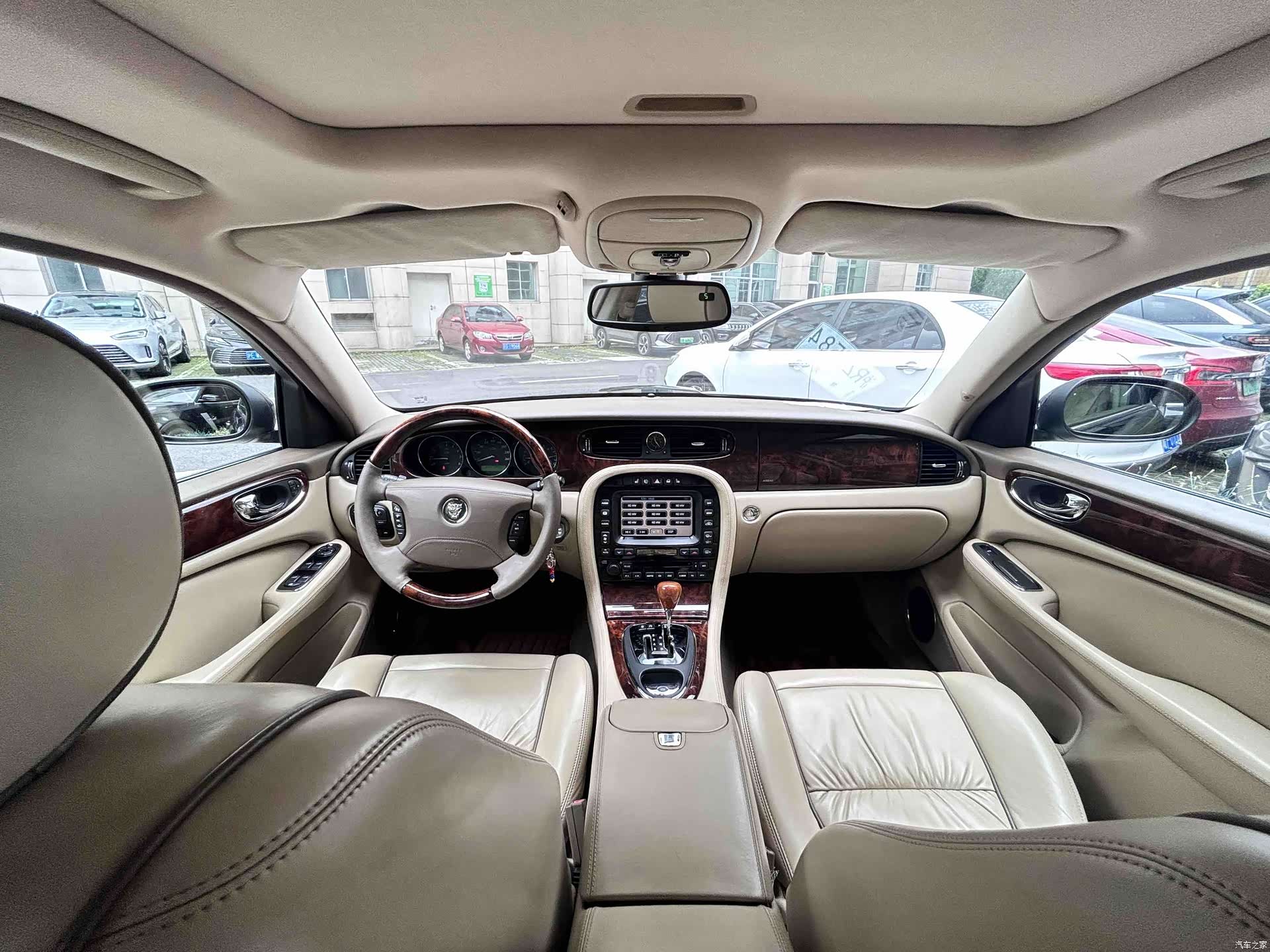 Jaguar XJ, 2006 15