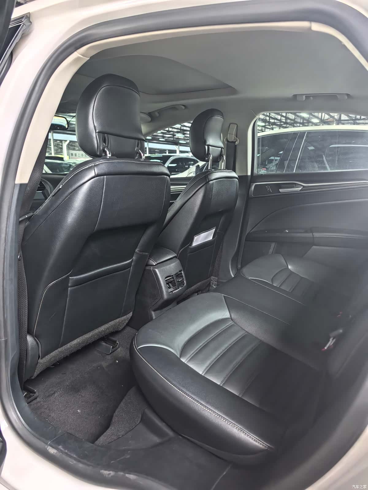 Ford Mondeo, 2018 12