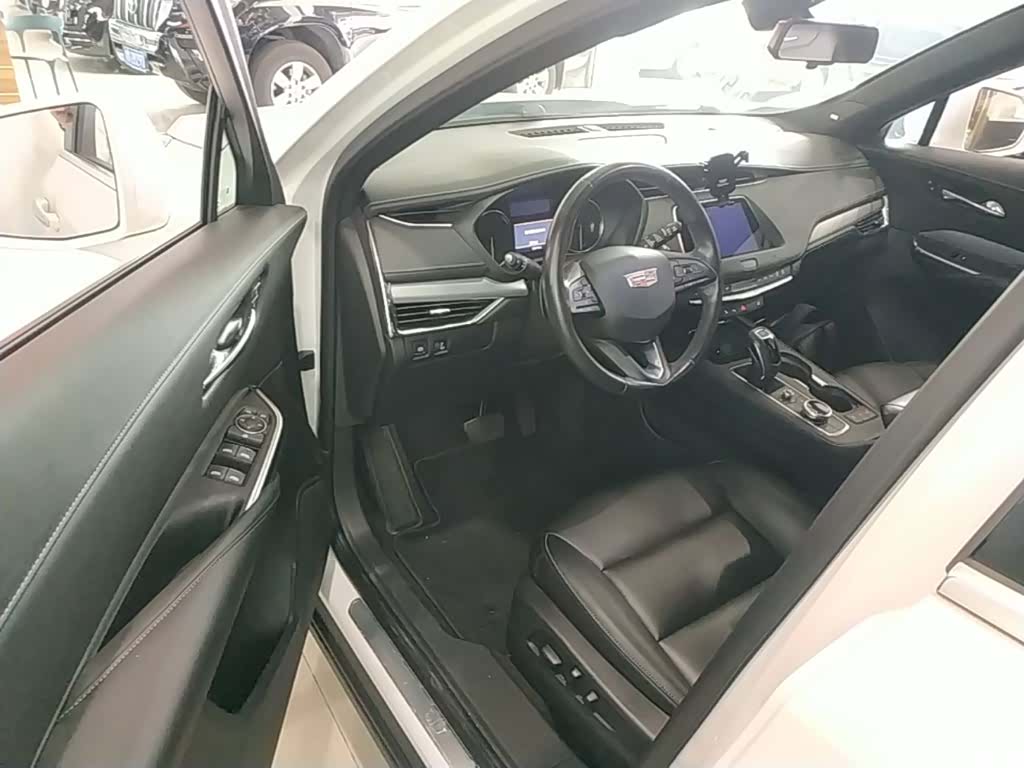 Cadillac XT4, 2019 12