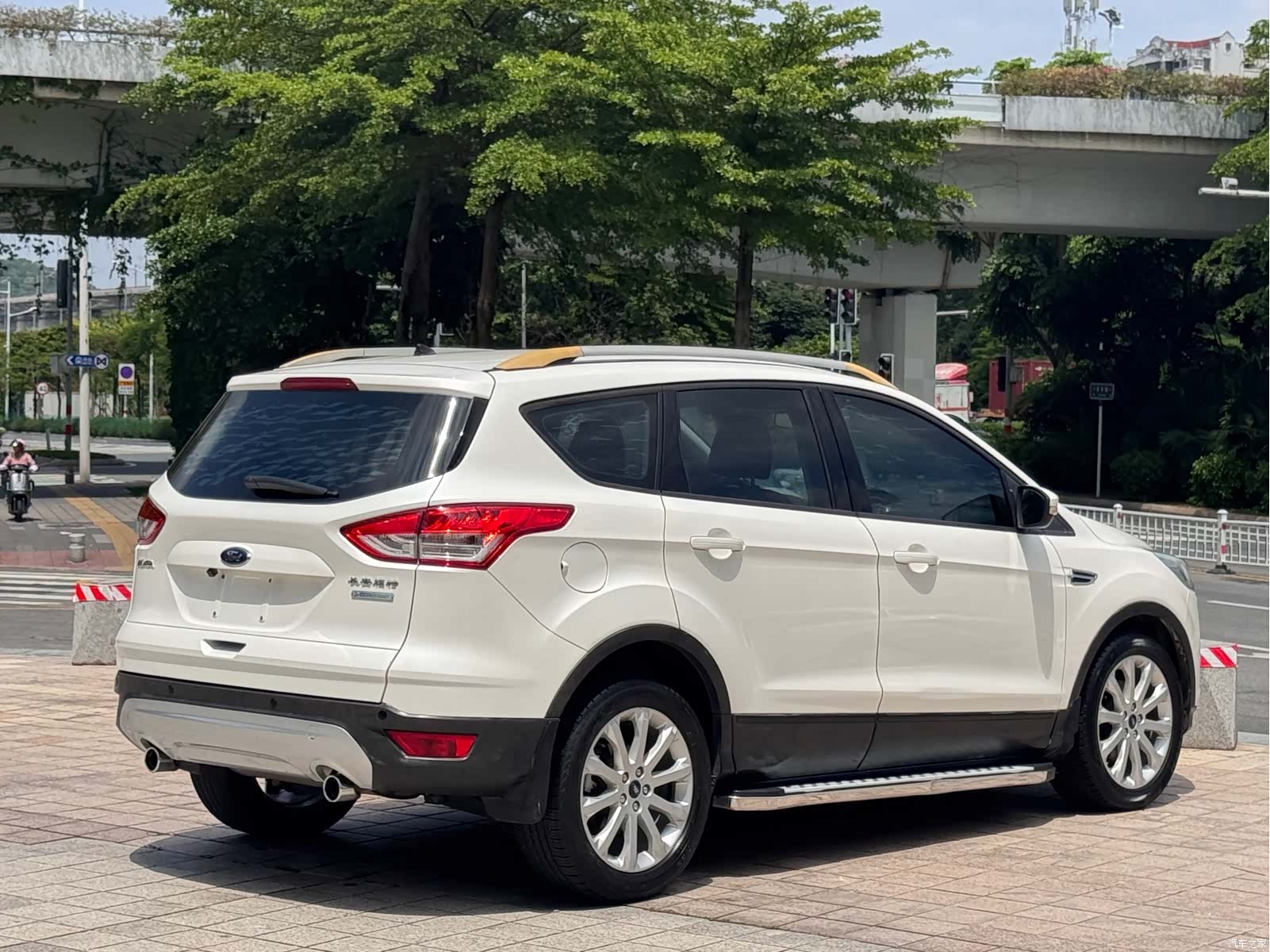 Ford Kuga, 2016 6