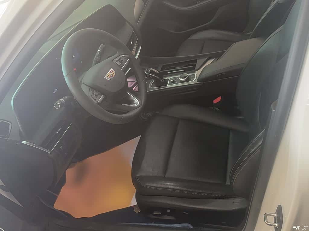 Cadillac CT5, 2024 13