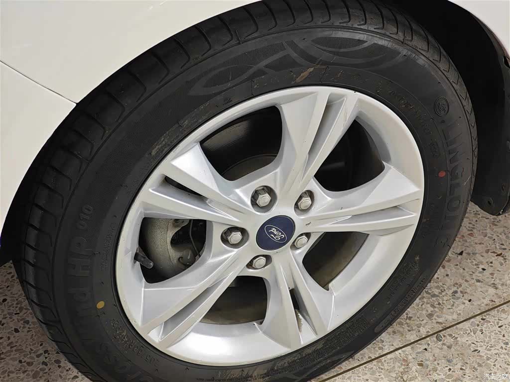 Ford Focus, 2014 16