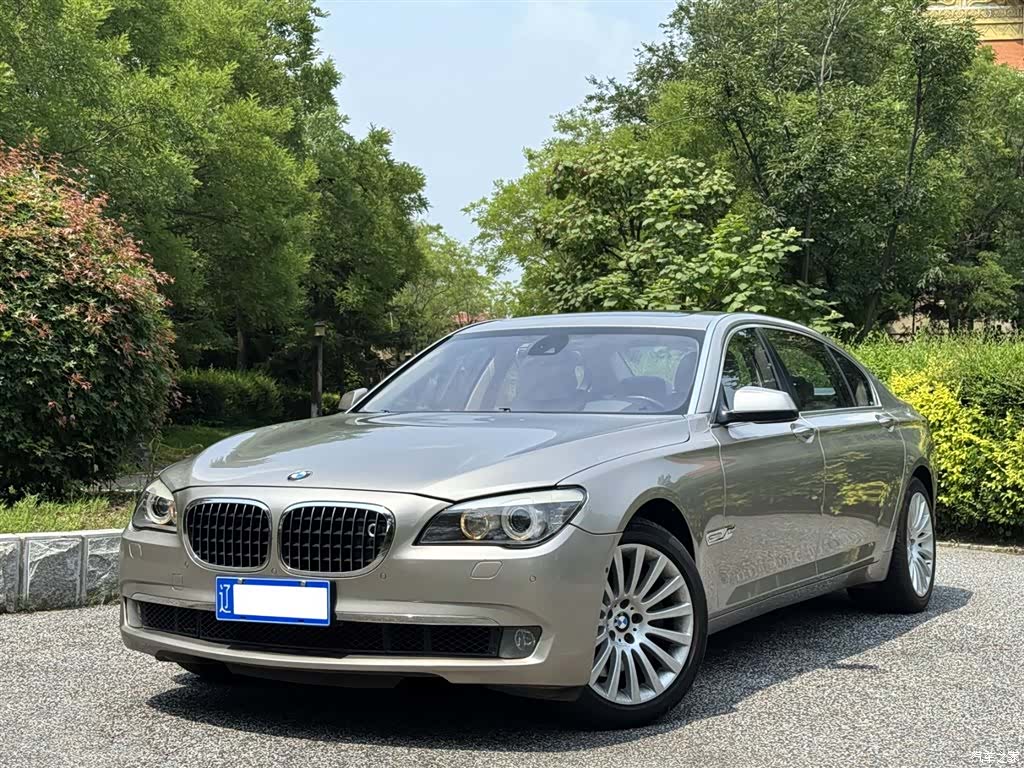 BMW 7 Series, 2012 1