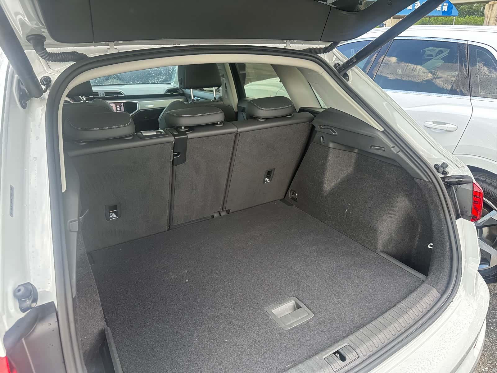 Audi Q3, 2022 13