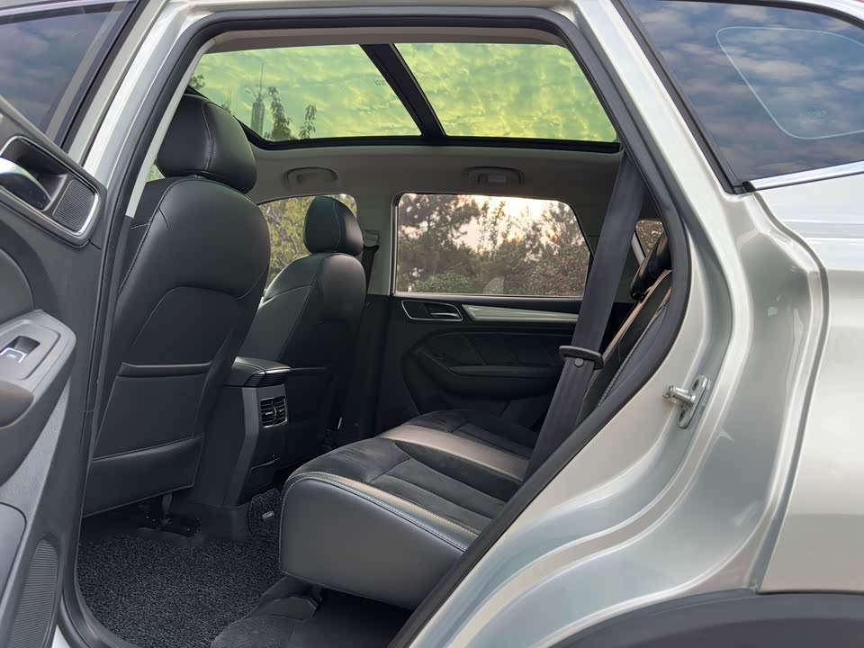 Roewe RX5 New energy