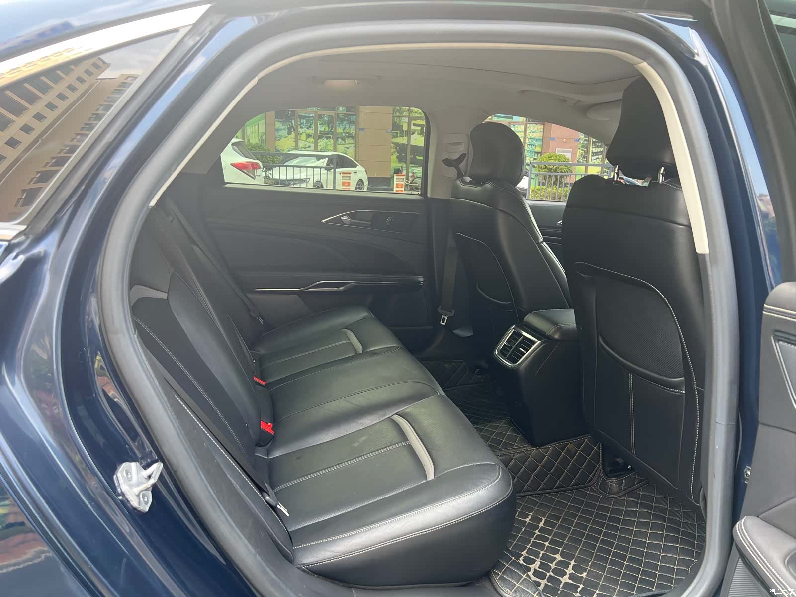 Ford Taurus, 2018 11