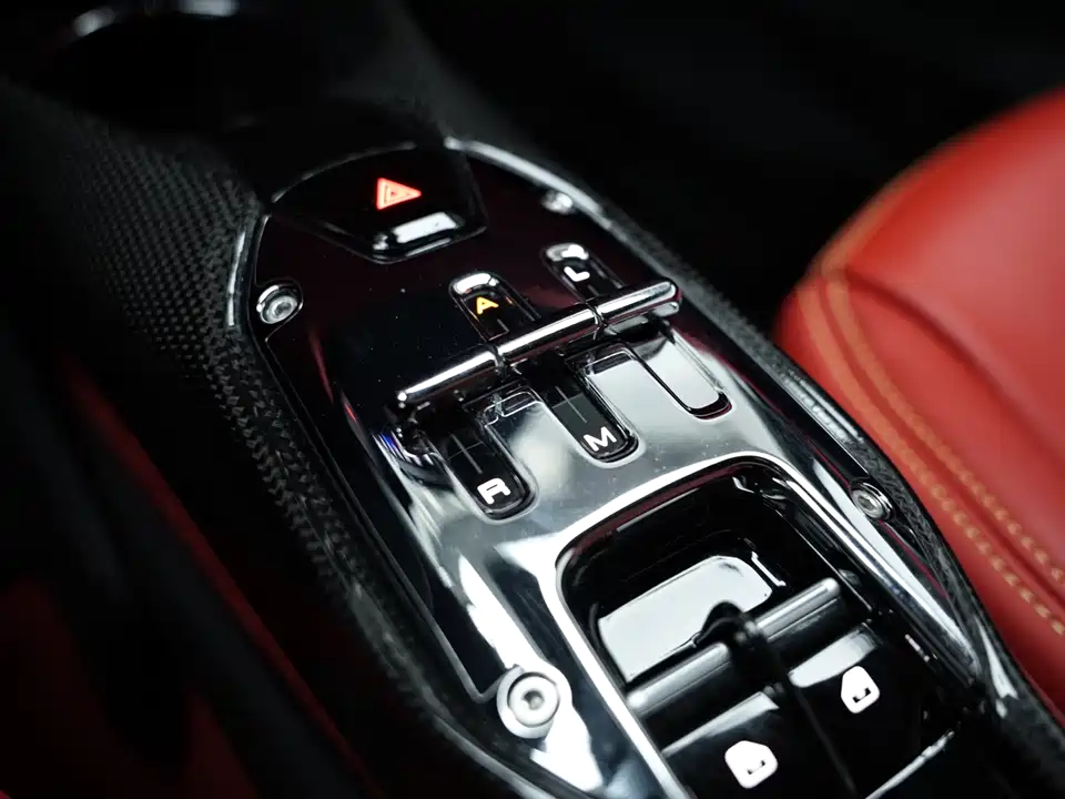 Ferrari 296