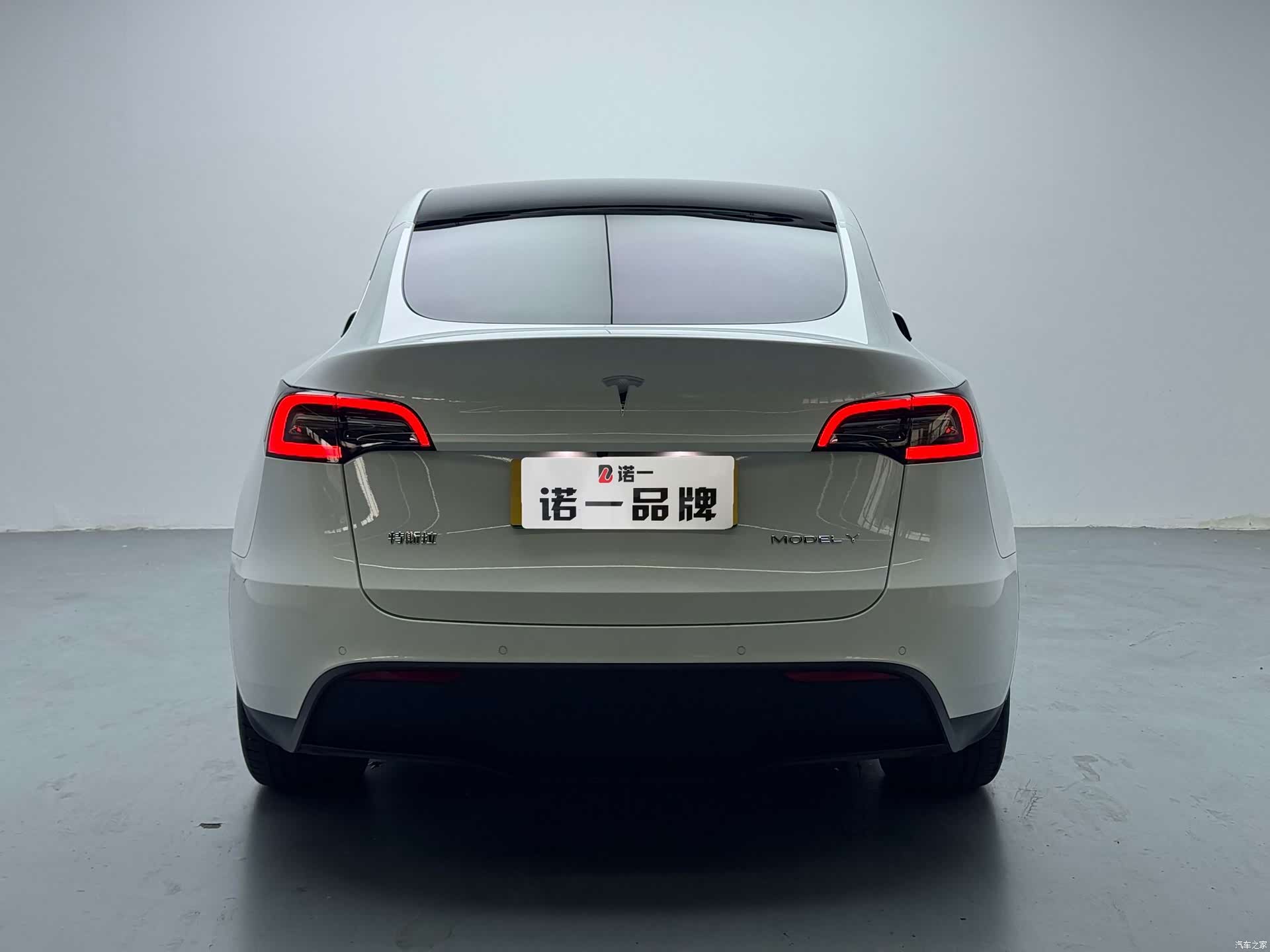 Tesla Model 3, 2020 все фото