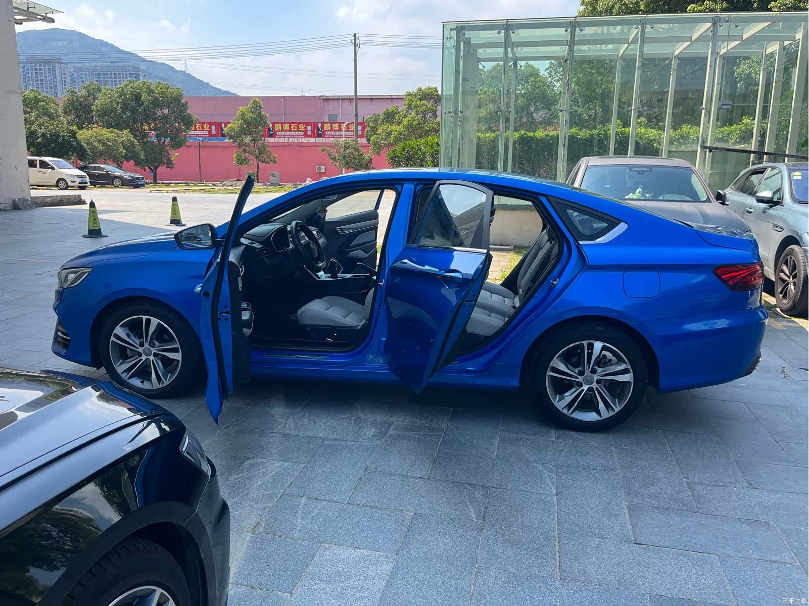 Geely Binray, 2018 16