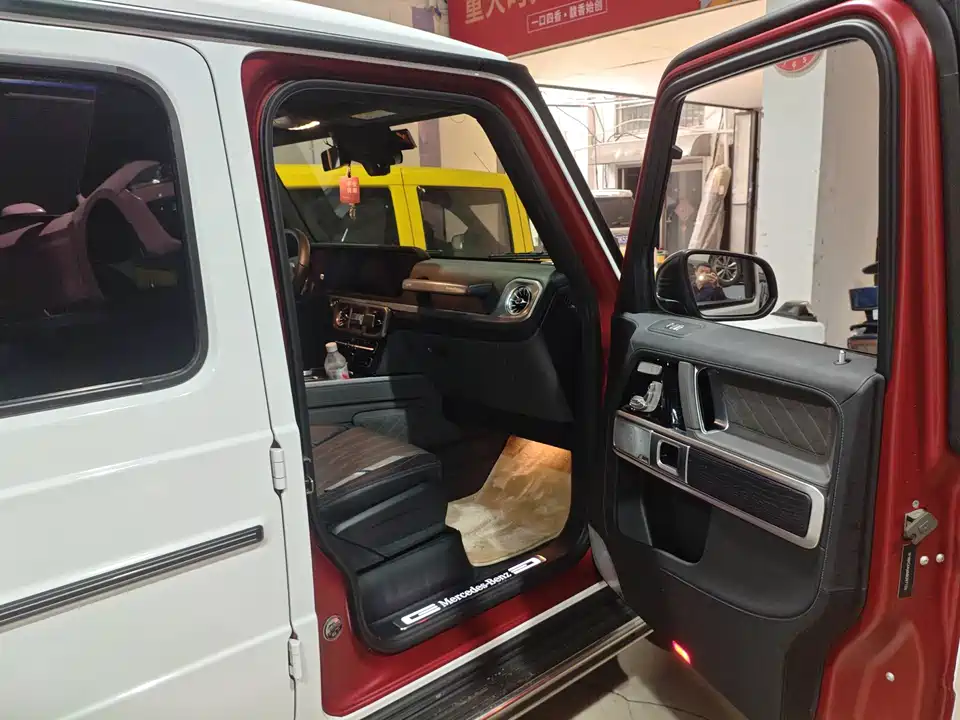 Mercedes-Benz G-class