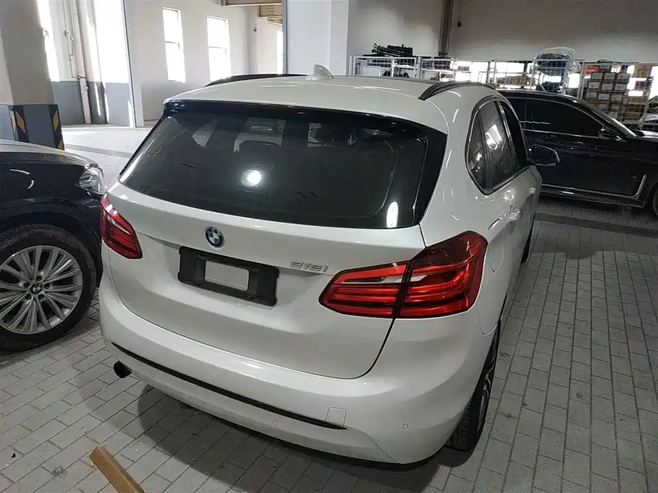BMW 2 series station wagon