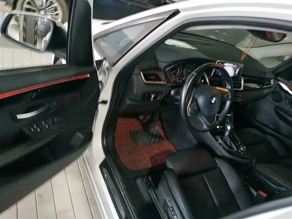 BMW 2 series station wagon