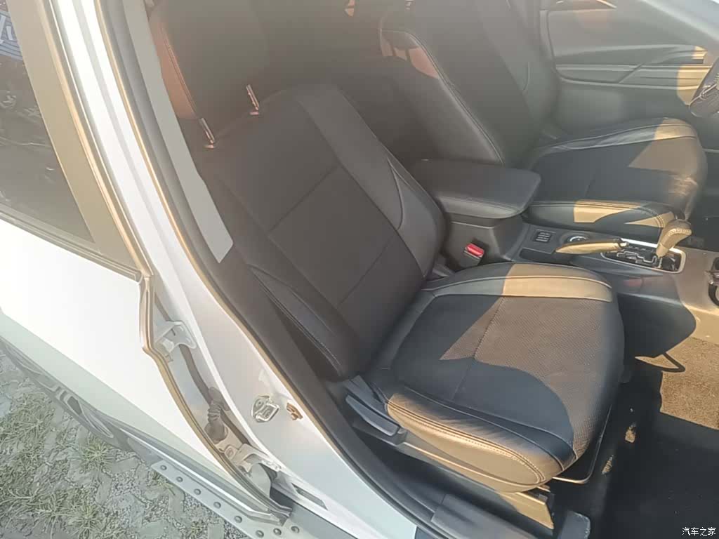 Mitsubishi Outlander, 2017 25