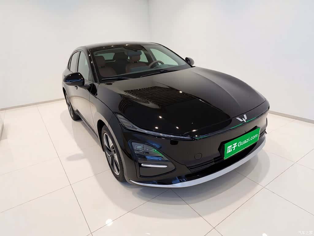 Wuling Starlight, 2025 4