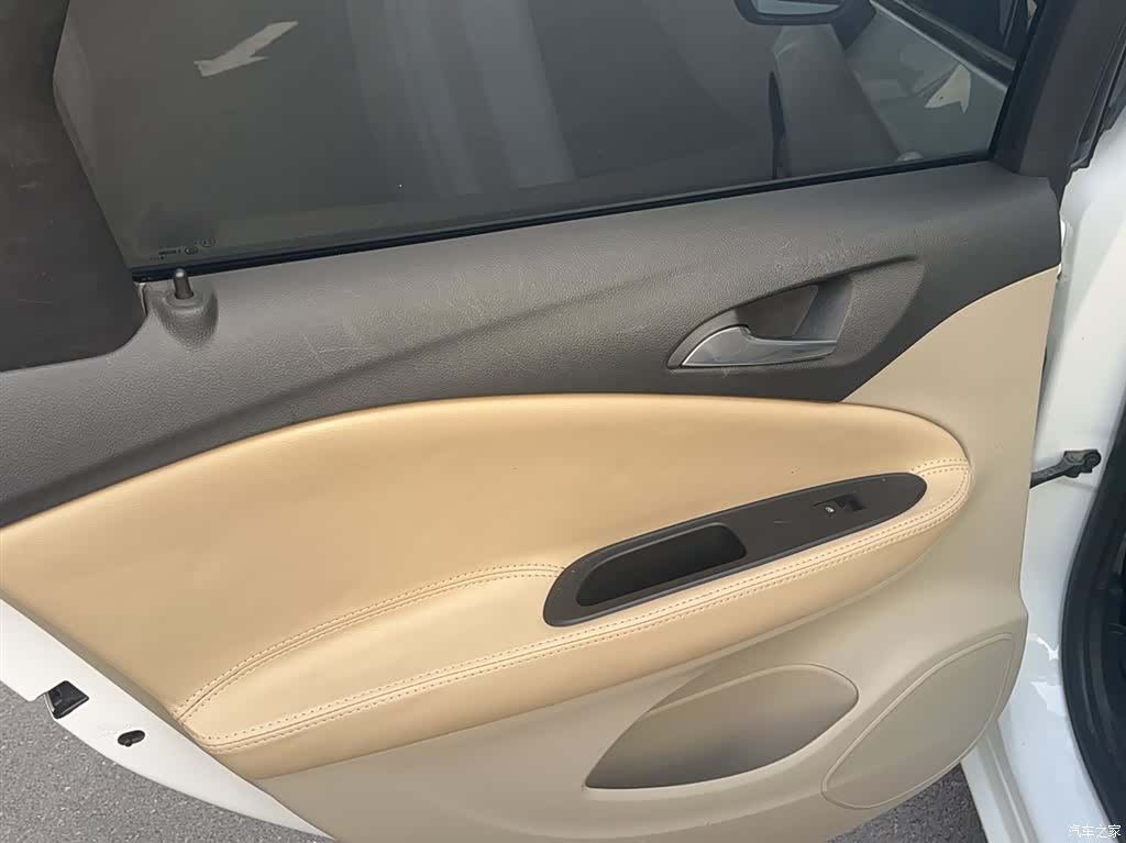 Buick Verano, 2019 14