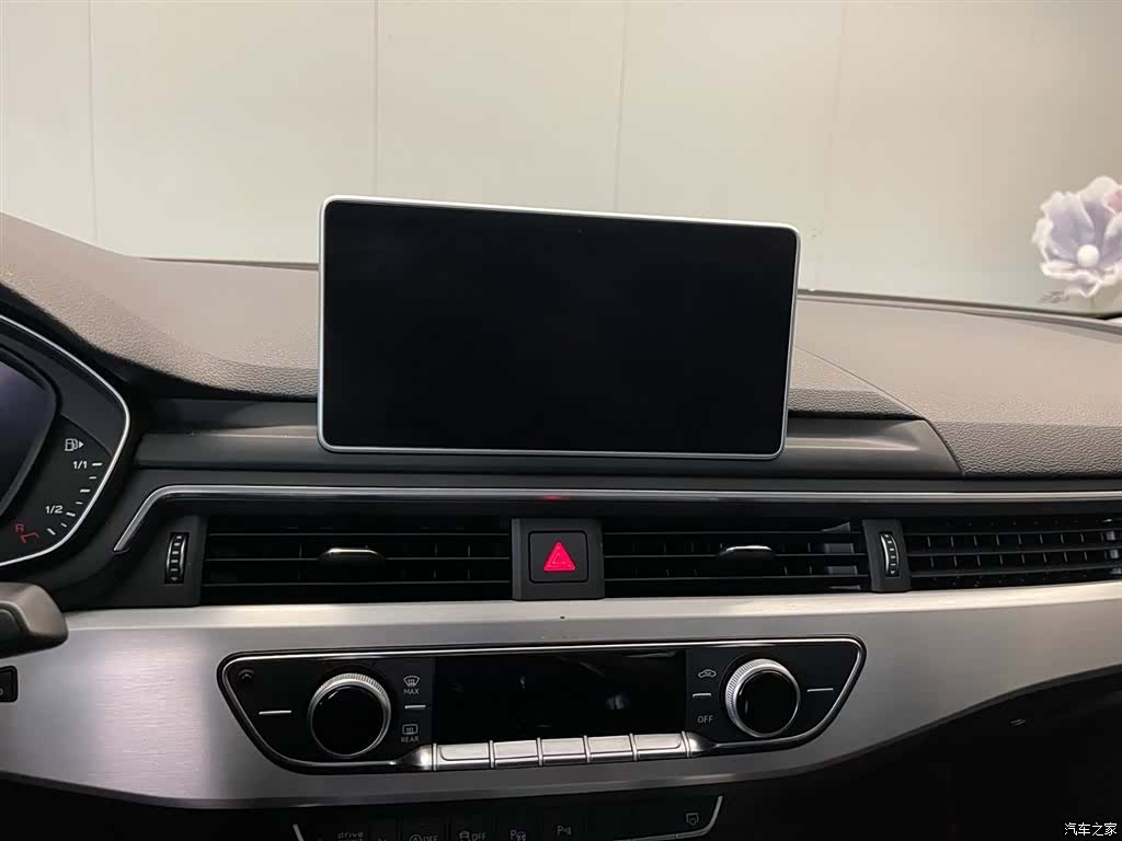 Audi A4L, 2020 14