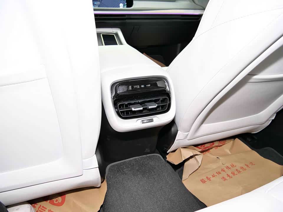 XPENG P7 XPENG P7