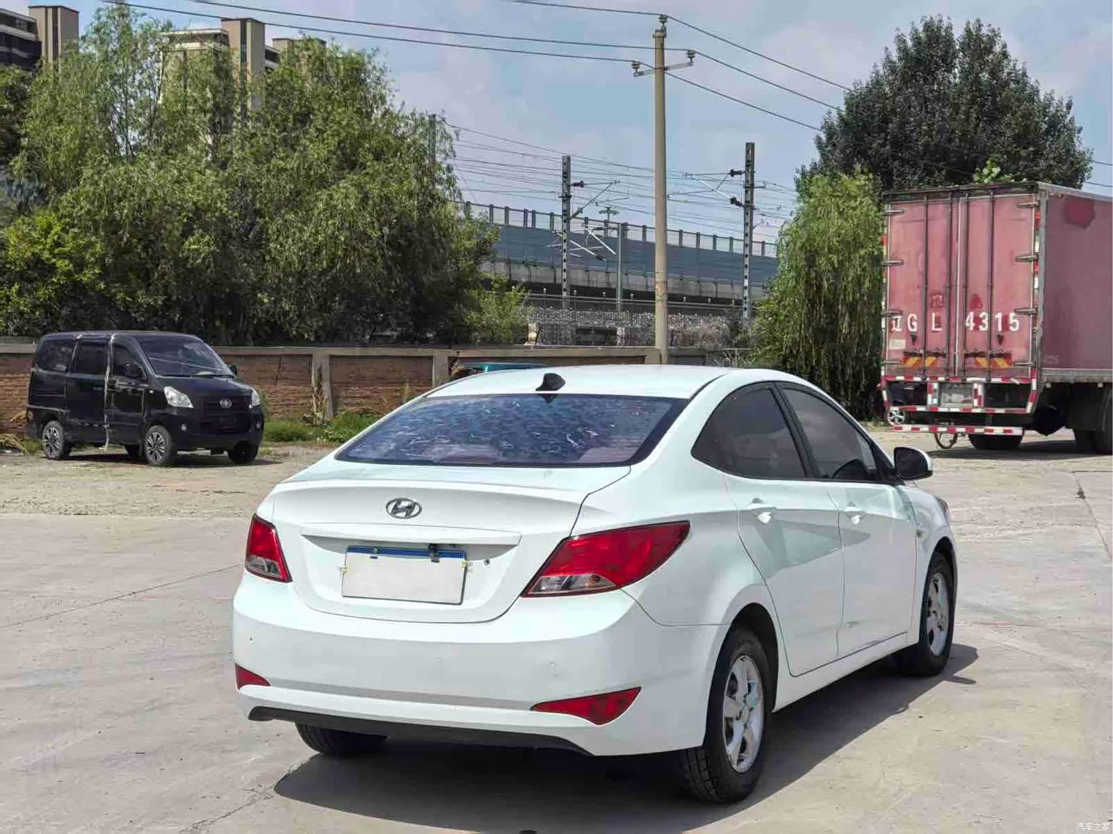 Hyundai GLX, 2014 7
