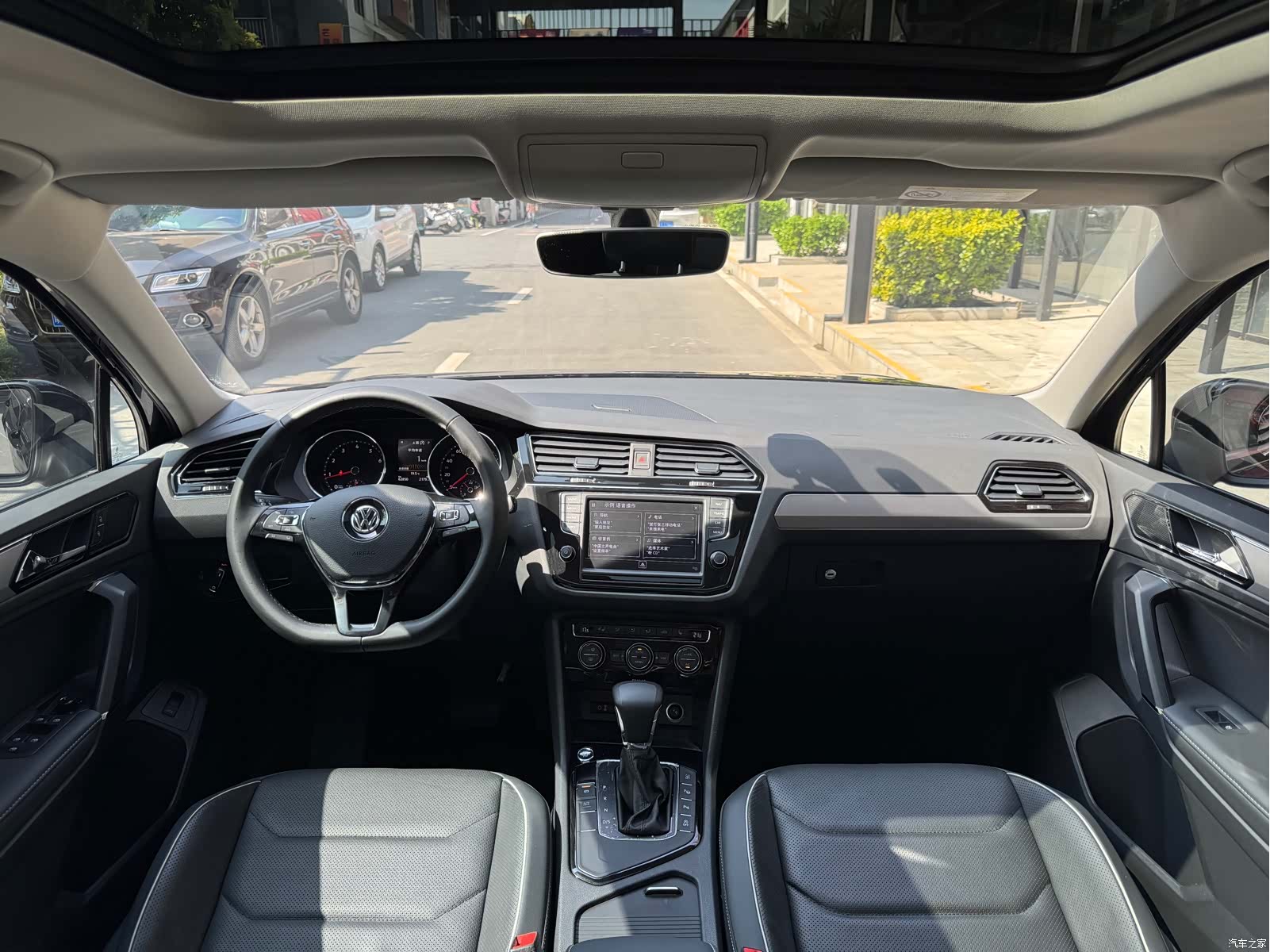 Volkswagen Tiguan L, 2017 12