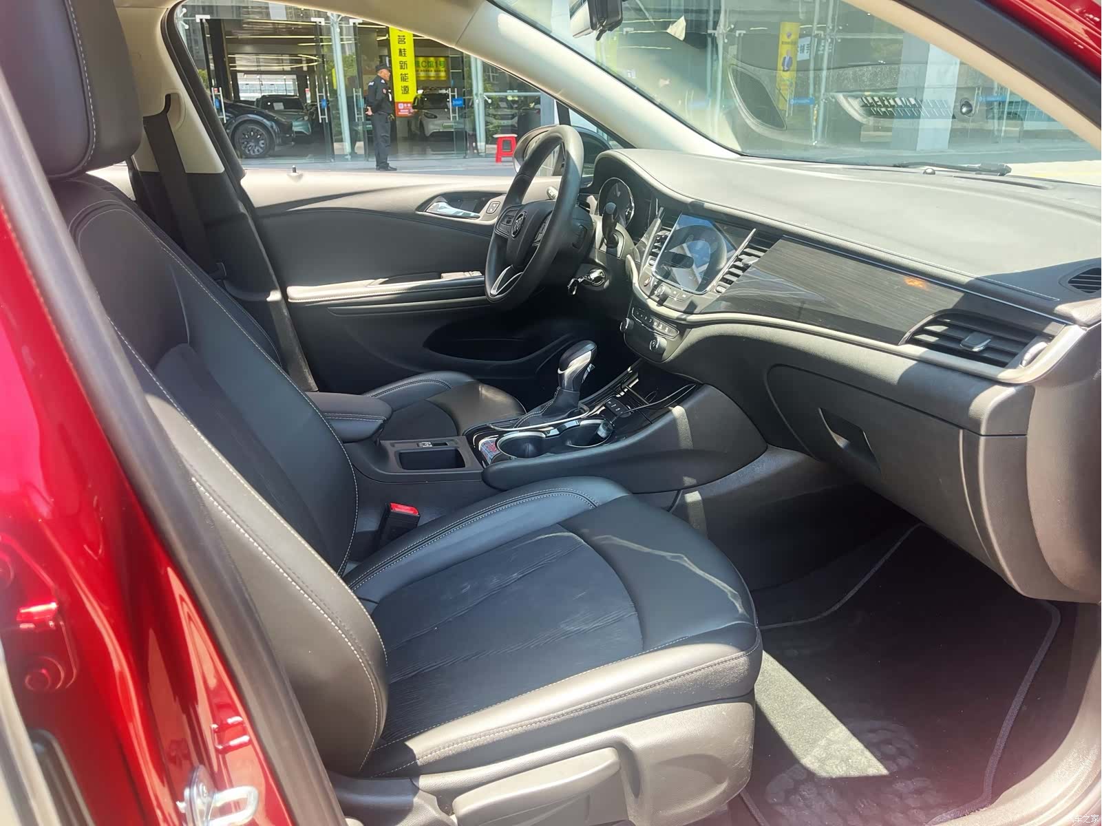 Buick Verano, 2020 16