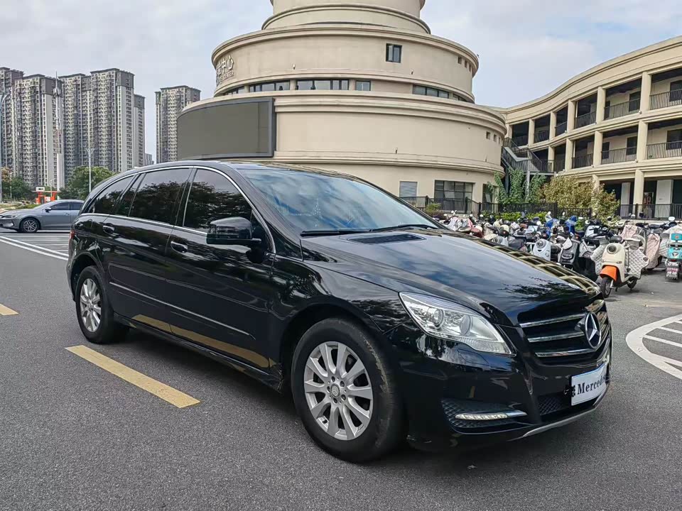 Mercedes-Benz R-class