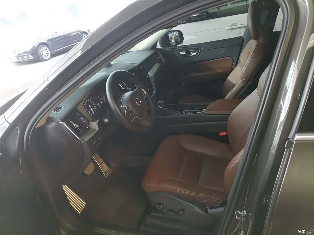 Volvo XC60, 2018 15