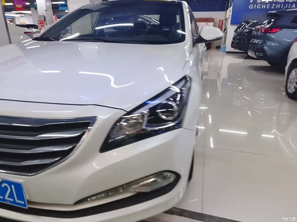 Hyundai GLS, 2015 24