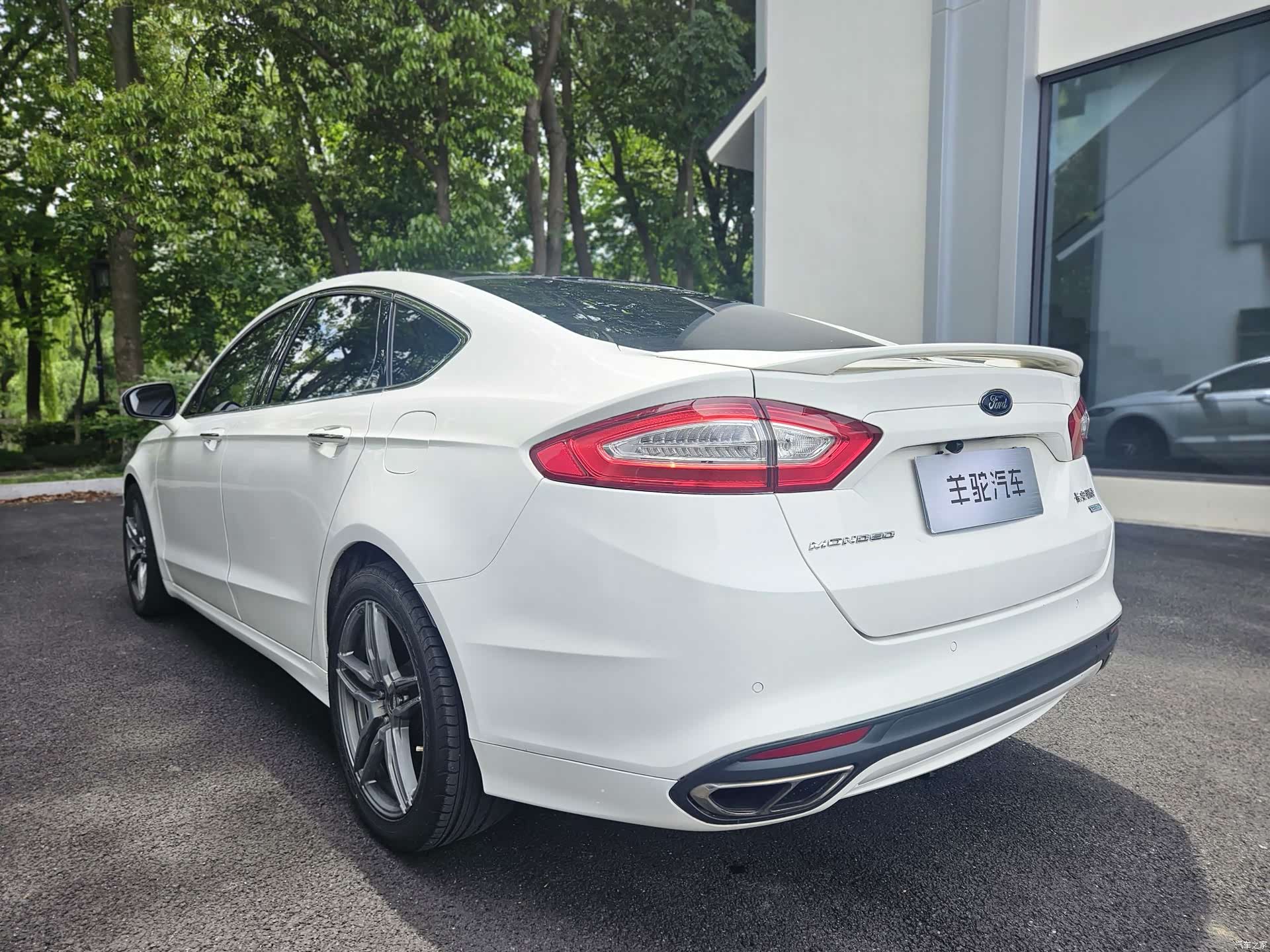 Ford Mondeo, 2016 11