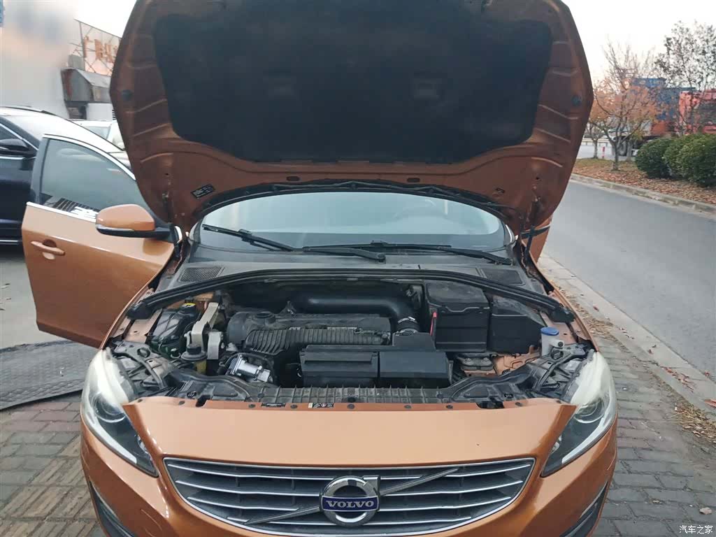 Volvo S60, 2014 17