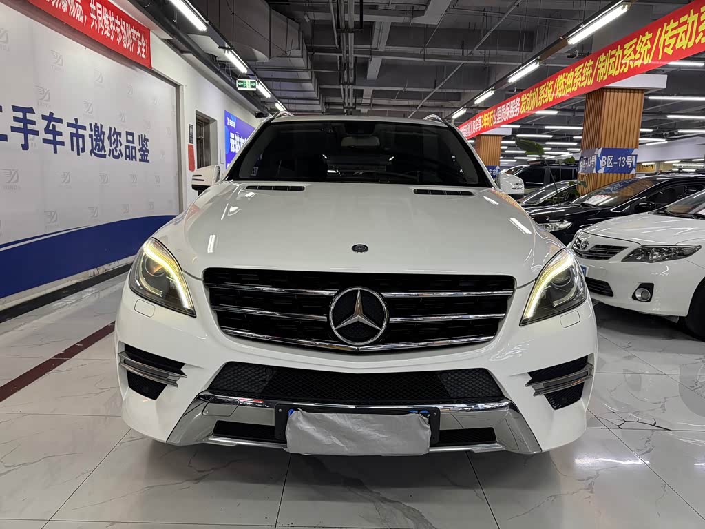 Mercedes-Benz M