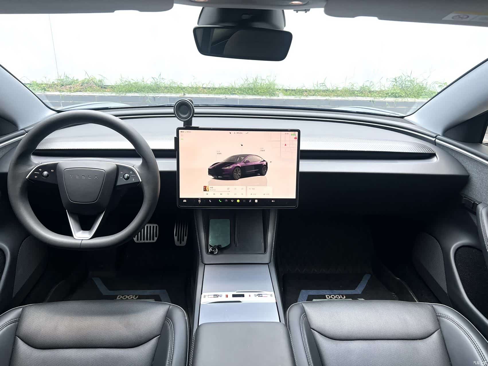 Tesla Model 3, 2024 4
