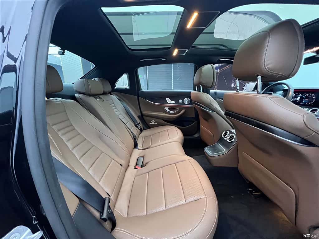 Mercedes-Benz E-Class, 2020 28