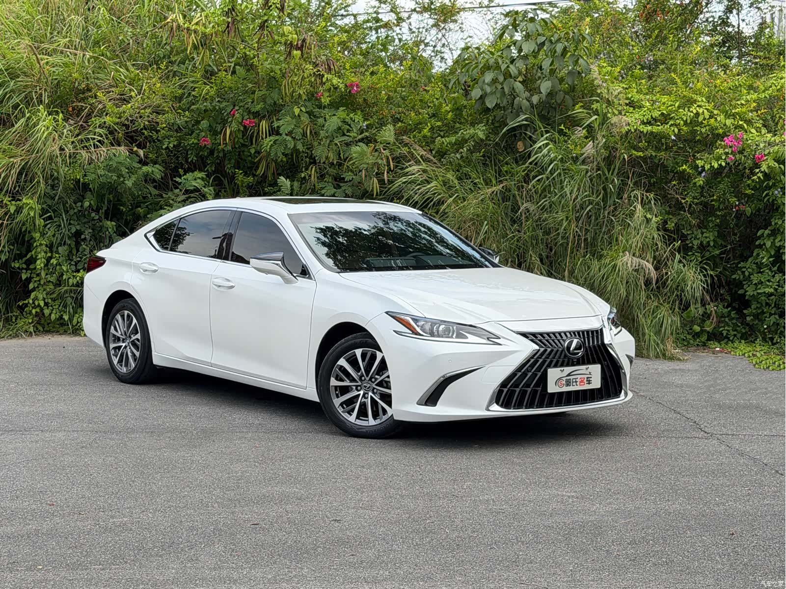 Lexus ES, 2023 3