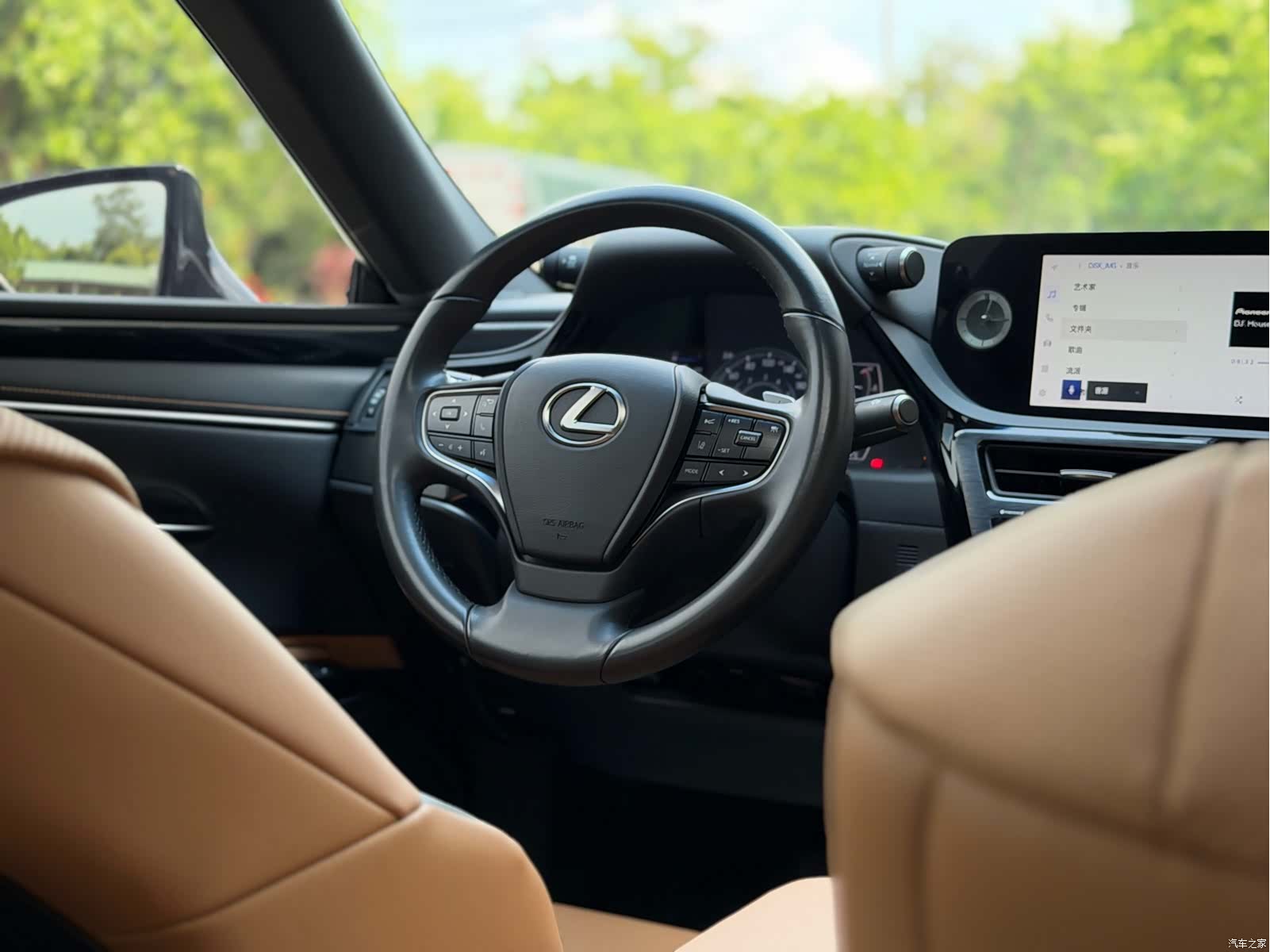 Lexus ES, 2023 15