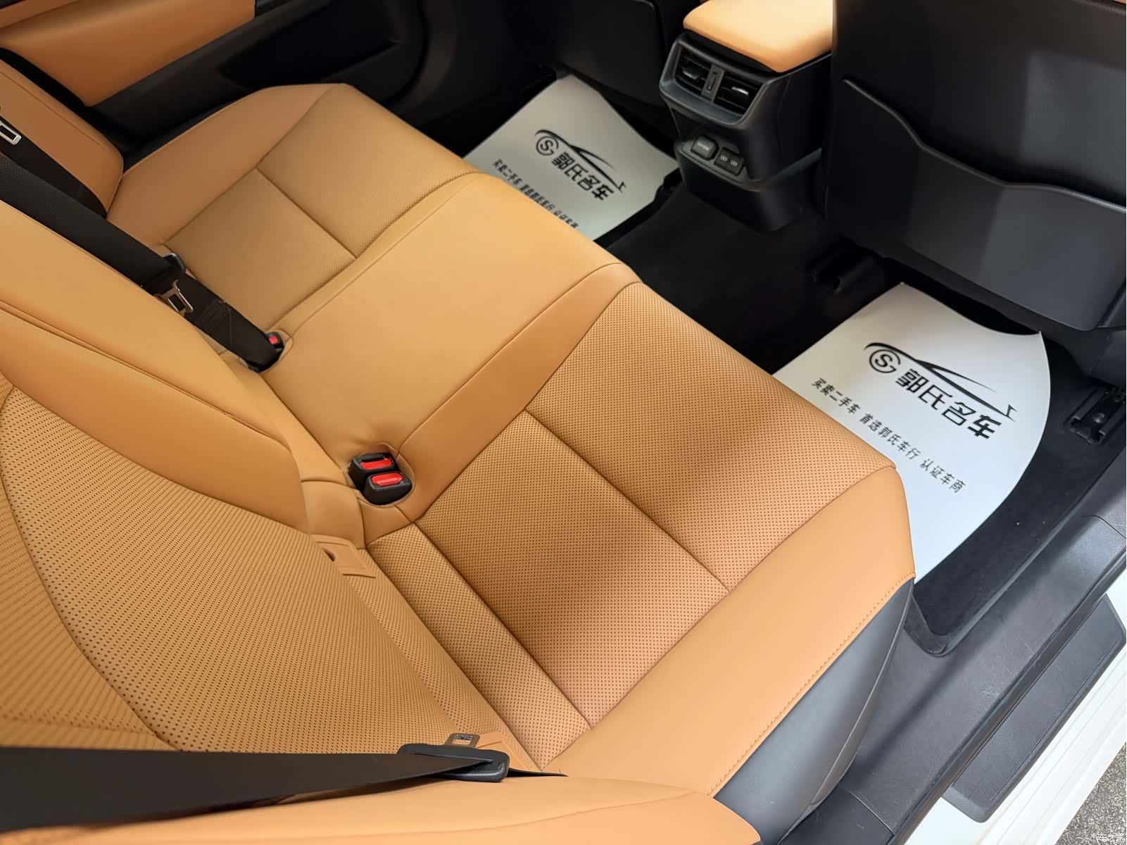 Lexus ES, 2023 21