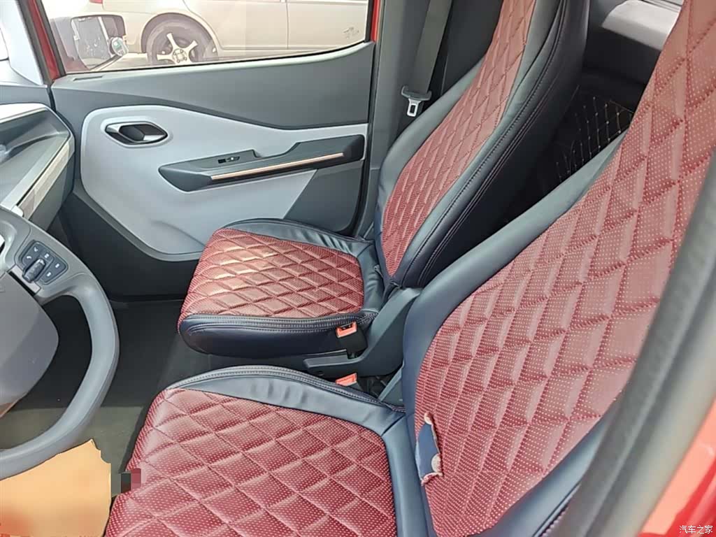 Wuling E200, 2020 17
