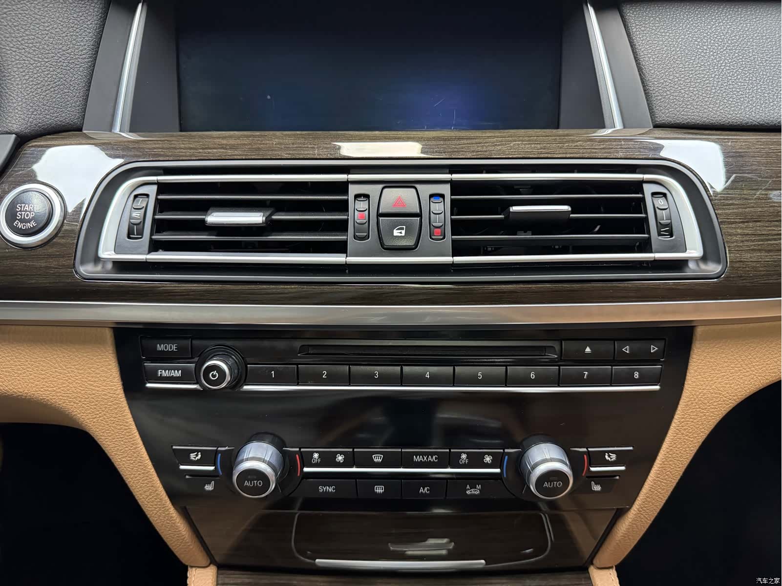 BMW 7 Series, 2014 23